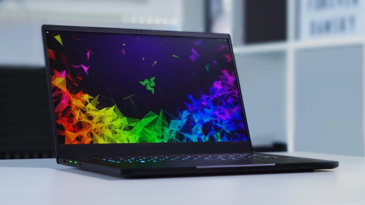 Razer Blade RZ09-0328 Screen Repair - Image 1