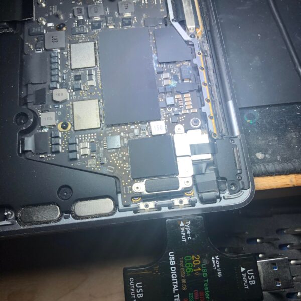 MacBook M1 A2289 Liquid Damage /Track Pad Replacement/ Keyboard Replacement